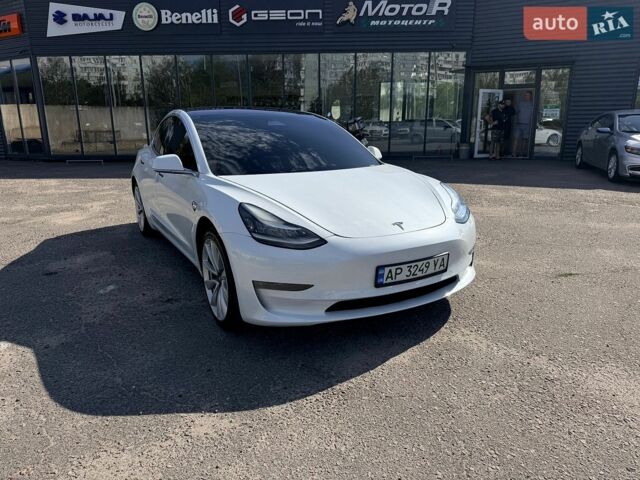Тесла Модель 3, объемом двигателя 0 л и пробегом 140 тыс. км за 14999 $, фото 1 на Automoto.ua