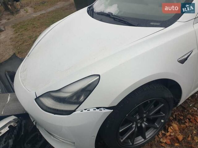 Тесла Модель 3 2018 у Києві на Automoto.ua Тесла Модель 3, об'ємом двигуна 0 л та пробігом 48 тис. км за 12000 $, фото 4 на Automoto.ua