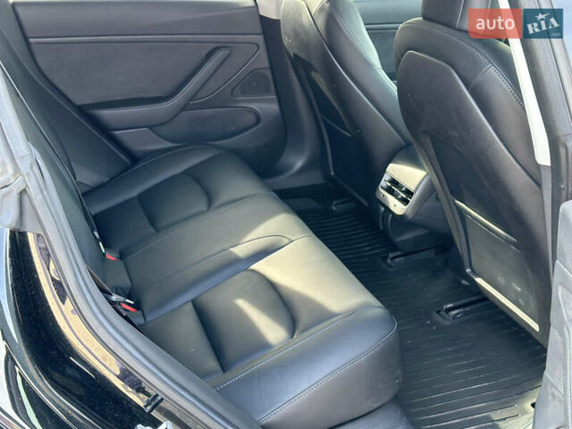 Тесла Модель 3, объемом двигателя 0 л и пробегом 120 тыс. км за 19999 $, фото 24 на Automoto.ua