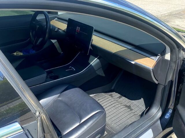 Тесла Модель 3, об'ємом двигуна 1 л та пробігом 117 тис. км за 20000 $, фото 4 на Automoto.ua