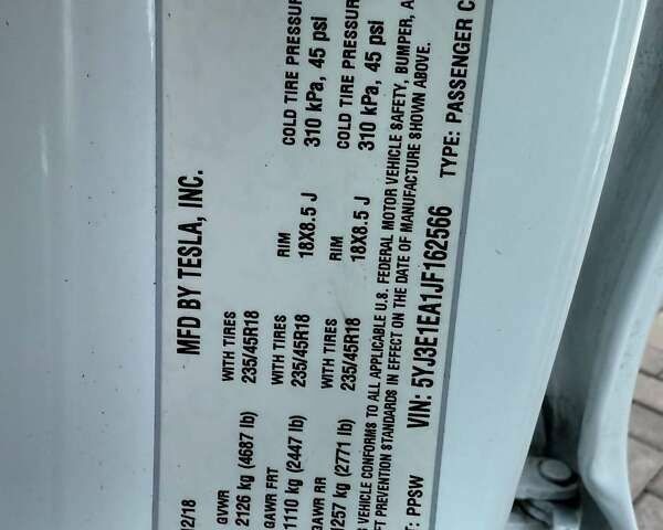 Тесла Модель 3, объемом двигателя 0 л и пробегом 123 тыс. км за 12800 $, фото 14 на Automoto.ua