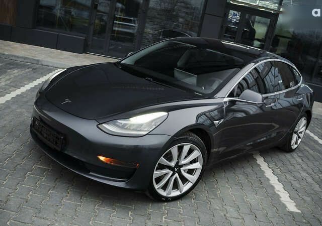 Тесла Модель 3, объемом двигателя 0 л и пробегом 150 тыс. км за 19000 $, фото 1 на Automoto.ua