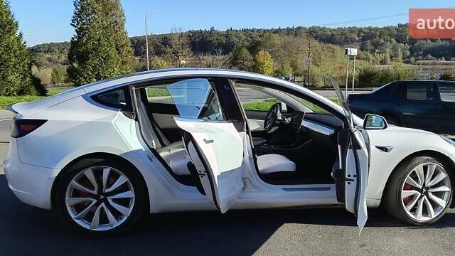 Тесла Модель 3, объемом двигателя 0 л и пробегом 142 тыс. км за 17900 $, фото 5 на Automoto.ua