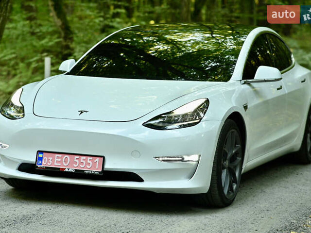 Тесла Модель 3, объемом двигателя 0 л и пробегом 159 тыс. км за 24000 $, фото 1 на Automoto.ua