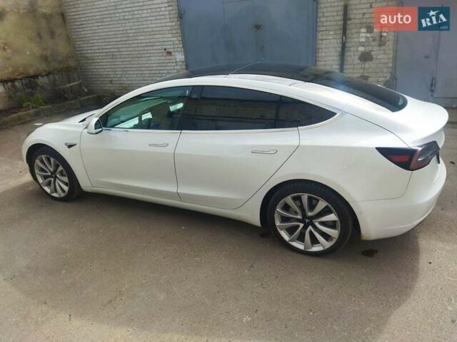 Тесла Модель 3, объемом двигателя 0 л и пробегом 64 тыс. км за 22999 $, фото 11 на Automoto.ua