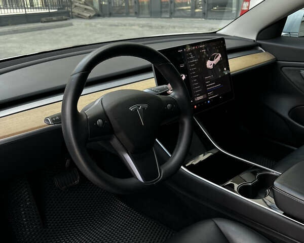 Тесла Модель 3, об'ємом двигуна 0 л та пробігом 71 тис. км за 23500 $, фото 29 на Automoto.ua