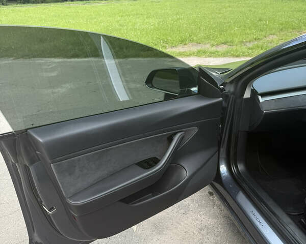 Тесла Модель 3, объемом двигателя 0 л и пробегом 101 тыс. км за 19500 $, фото 6 на Automoto.ua