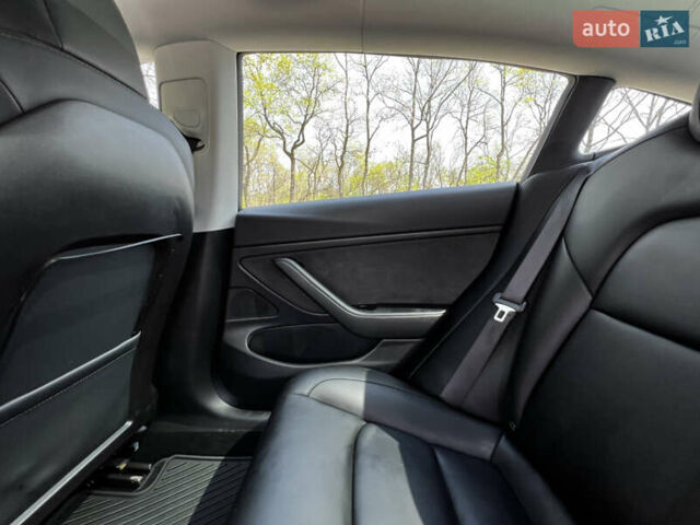 Тесла Модель 3, объемом двигателя 0 л и пробегом 58 тыс. км за 20000 $, фото 12 на Automoto.ua