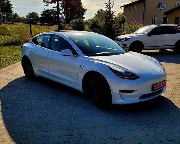 Тесла Модель 3, объемом двигателя 0 л и пробегом 100 тыс. км за 15999 $, фото 11 на Automoto.ua