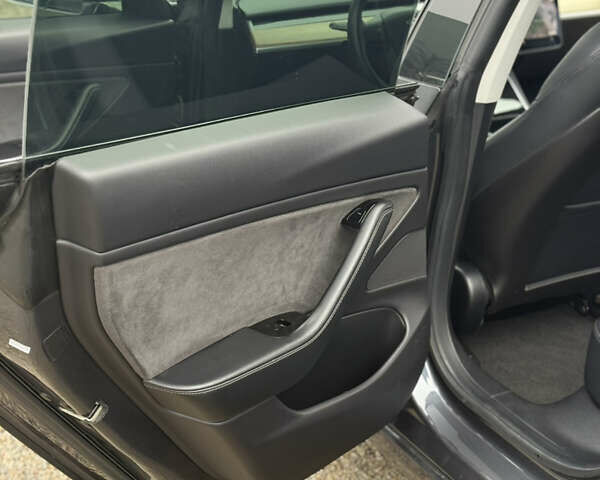 Тесла Модель 3, объемом двигателя 0 л и пробегом 150 тыс. км за 15900 $, фото 12 на Automoto.ua