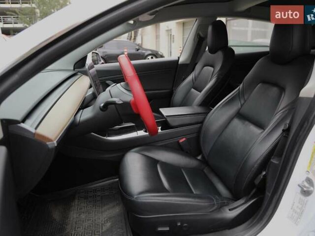 Тесла Модель 3, об'ємом двигуна 0 л та пробігом 94 тис. км за 19000 $, фото 4 на Automoto.ua