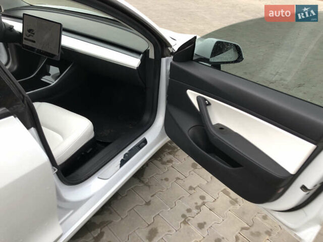 Тесла Модель 3, объемом двигателя 0 л и пробегом 57 тыс. км за 24000 $, фото 20 на Automoto.ua