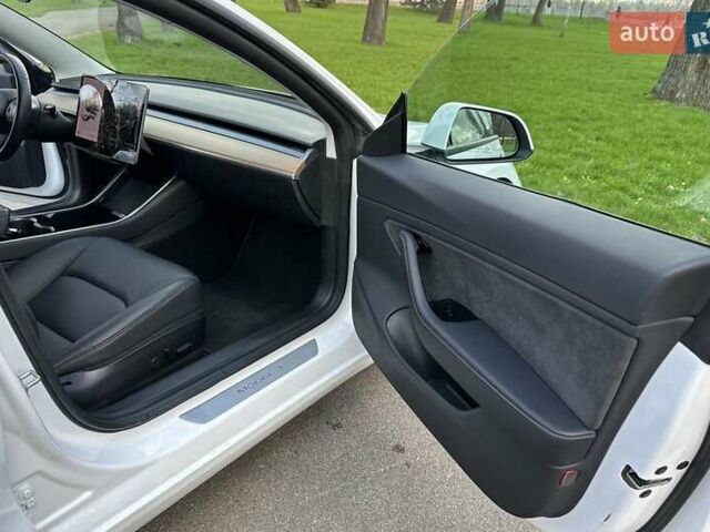 Тесла Модель 3, объемом двигателя 0 л и пробегом 47 тыс. км за 21500 $, фото 22 на Automoto.ua