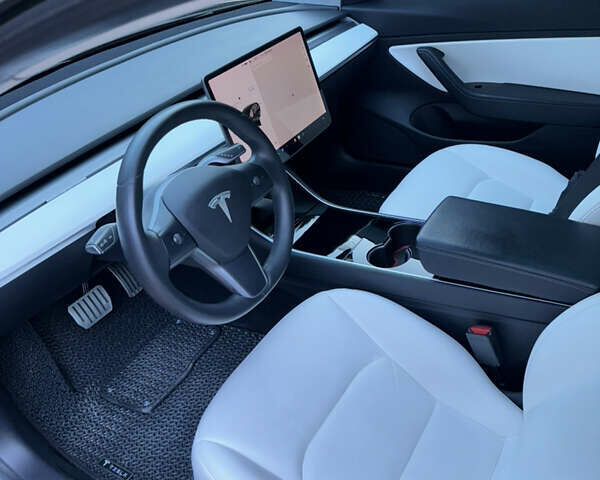 Тесла Модель 3, объемом двигателя 0 л и пробегом 58 тыс. км за 20499 $, фото 13 на Automoto.ua