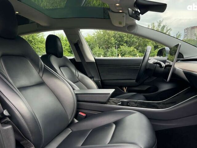 Тесла Модель 3, объемом двигателя 0 л и пробегом 69 тыс. км за 18500 $, фото 16 на Automoto.ua
