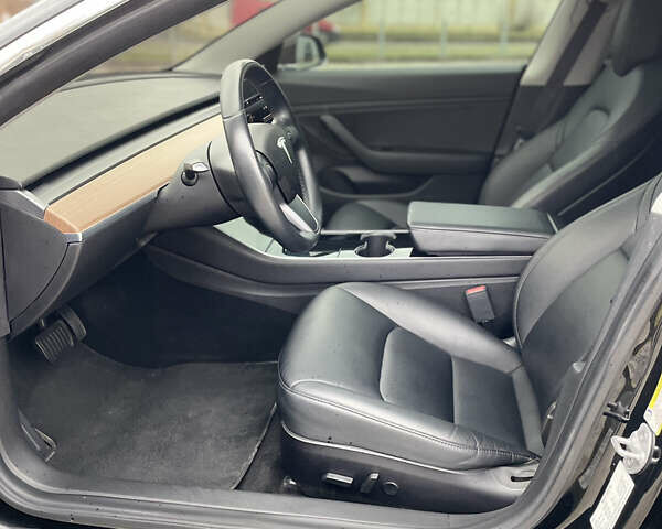 Тесла Модель 3, объемом двигателя 0 л и пробегом 78 тыс. км за 18900 $, фото 31 на Automoto.ua