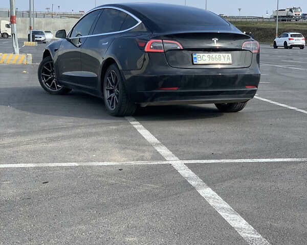 Тесла Модель 3, объемом двигателя 0 л и пробегом 57 тыс. км за 20500 $, фото 4 на Automoto.ua