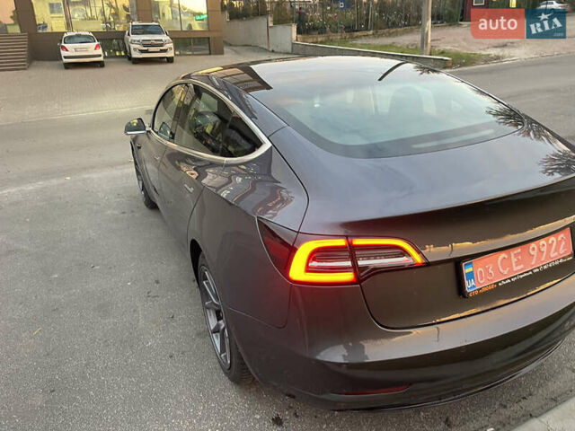 Тесла Модель 3, объемом двигателя 0 л и пробегом 72 тыс. км за 31950 $, фото 8 на Automoto.ua
