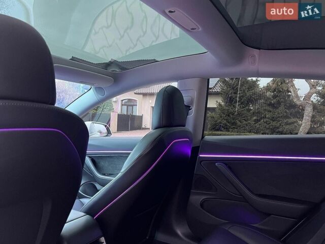 Тесла Модель 3, объемом двигателя 0 л и пробегом 109 тыс. км за 15999 $, фото 7 на Automoto.ua