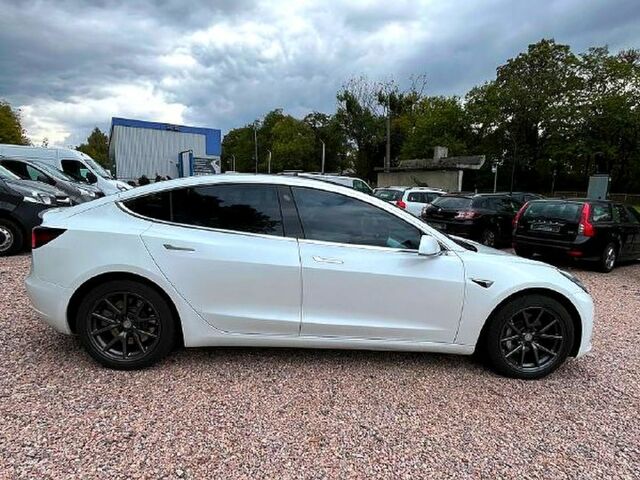 Тесла Модель 3 2019 в Ровно на Automoto.ua Тесла Модель 3, объемом двигателя 0.38 л и пробегом 100 тыс. км за 18500 $, фото 6 на Automoto.ua