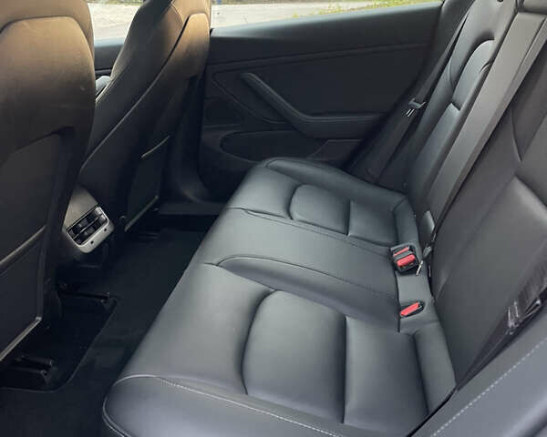 Тесла Модель 3, объемом двигателя 0 л и пробегом 72 тыс. км за 31950 $, фото 6 на Automoto.ua