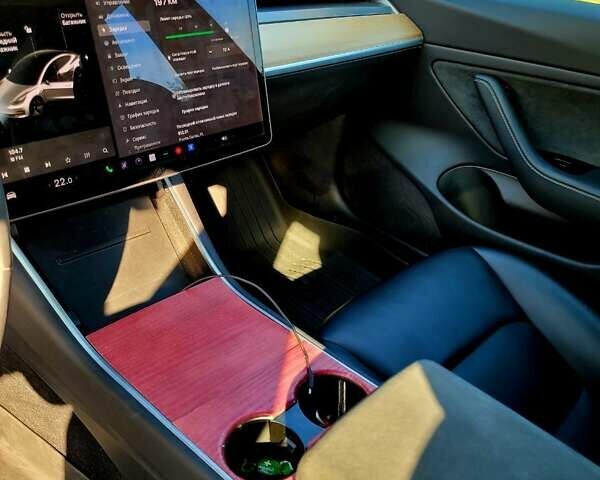 Тесла Модель 3, объемом двигателя 0 л и пробегом 100 тыс. км за 15999 $, фото 18 на Automoto.ua