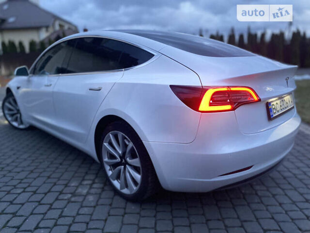 Тесла Модель 3, объемом двигателя 0 л и пробегом 122 тыс. км за 17000 $, фото 7 на Automoto.ua