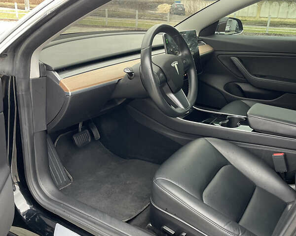 Тесла Модель 3, объемом двигателя 0 л и пробегом 78 тыс. км за 18900 $, фото 30 на Automoto.ua
