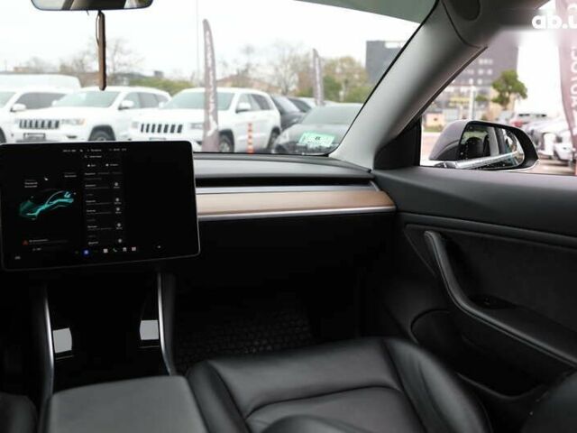 Тесла Модель 3, объемом двигателя 0 л и пробегом 66 тыс. км за 17000 $, фото 12 на Automoto.ua