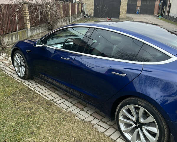 Тесла Модель 3, объемом двигателя 0 л и пробегом 81 тыс. км за 17400 $, фото 1 на Automoto.ua