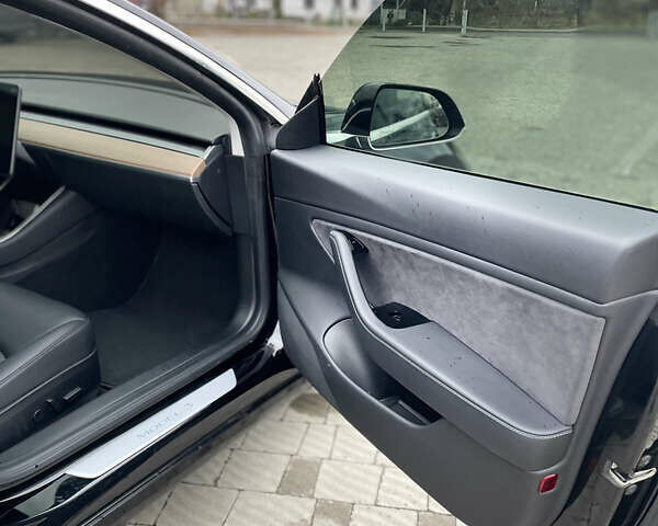 Тесла Модель 3, объемом двигателя 0 л и пробегом 78 тыс. км за 18900 $, фото 45 на Automoto.ua