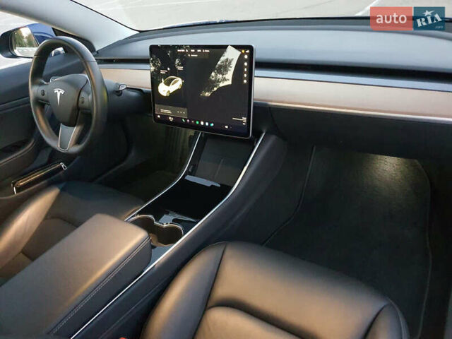 Тесла Модель 3, объемом двигателя 0 л и пробегом 54 тыс. км за 21900 $, фото 12 на Automoto.ua