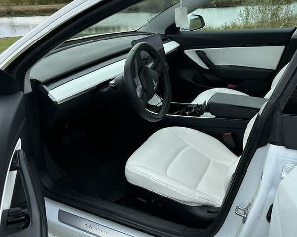 Тесла Модель 3, объемом двигателя 0 л и пробегом 125 тыс. км за 21000 $, фото 4 на Automoto.ua