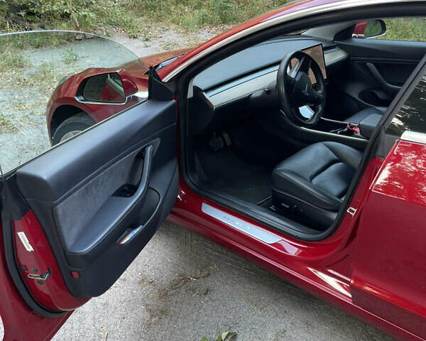 Тесла Модель 3, объемом двигателя 0 л и пробегом 128 тыс. км за 18300 $, фото 16 на Automoto.ua
