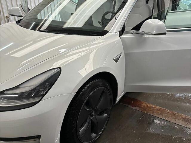 Тесла Модель 3, объемом двигателя 0 л и пробегом 79 тыс. км за 18100 $, фото 3 на Automoto.ua
