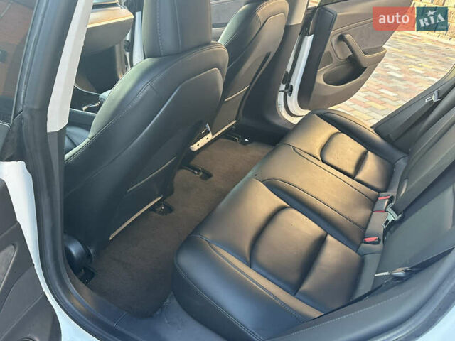 Тесла Модель 3, объемом двигателя 0 л и пробегом 87 тыс. км за 18500 $, фото 12 на Automoto.ua