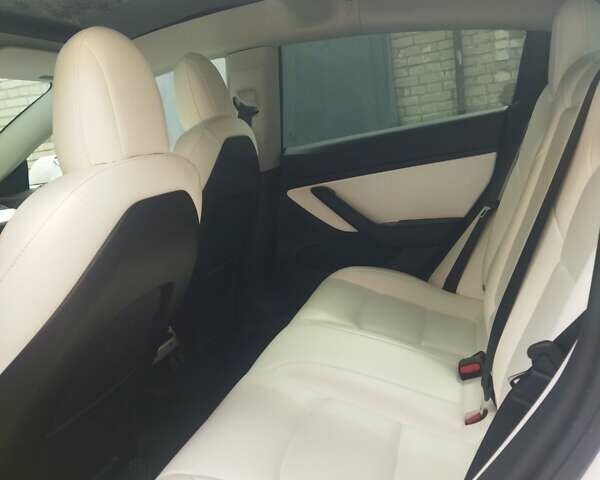 Тесла Модель 3, объемом двигателя 0 л и пробегом 64 тыс. км за 22999 $, фото 17 на Automoto.ua