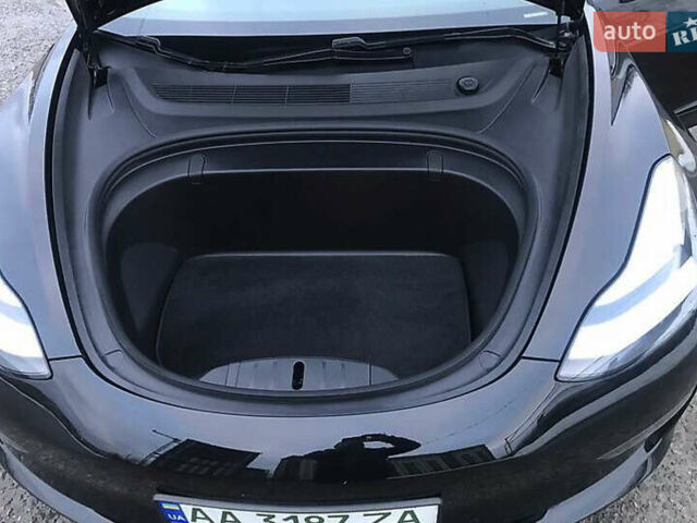 Тесла Модель 3, объемом двигателя 0 л и пробегом 45 тыс. км за 17300 $, фото 13 на Automoto.ua
