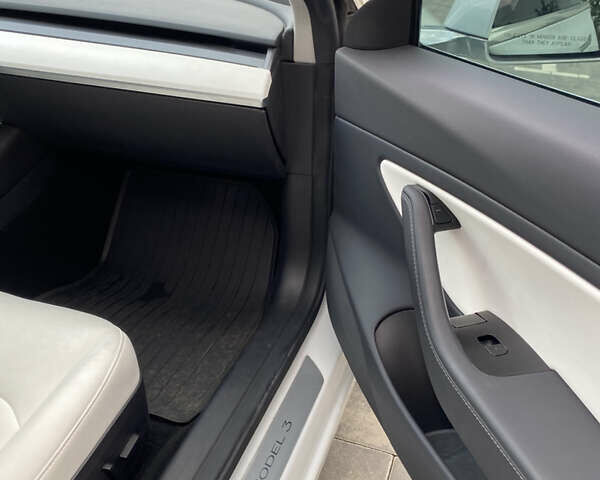 Тесла Модель 3, об'ємом двигуна 0 л та пробігом 149 тис. км за 15600 $, фото 12 на Automoto.ua