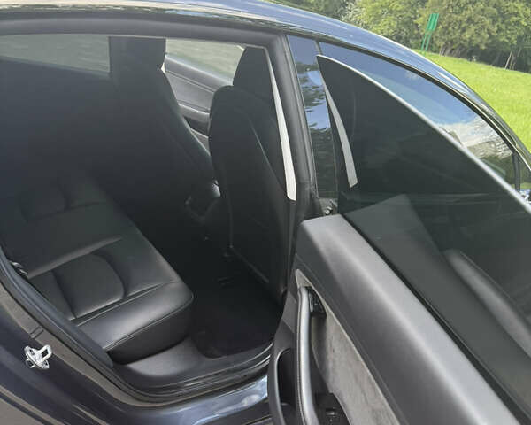 Тесла Модель 3, объемом двигателя 0 л и пробегом 101 тыс. км за 19500 $, фото 12 на Automoto.ua