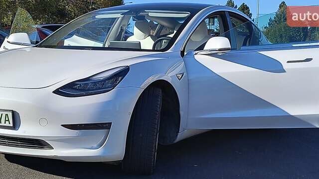 Тесла Модель 3, объемом двигателя 0 л и пробегом 142 тыс. км за 17900 $, фото 8 на Automoto.ua