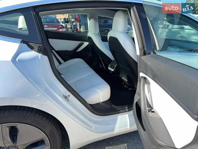 Тесла Модель 3, об'ємом двигуна 0 л та пробігом 156 тис. км за 6100 $, фото 5 на Automoto.ua
