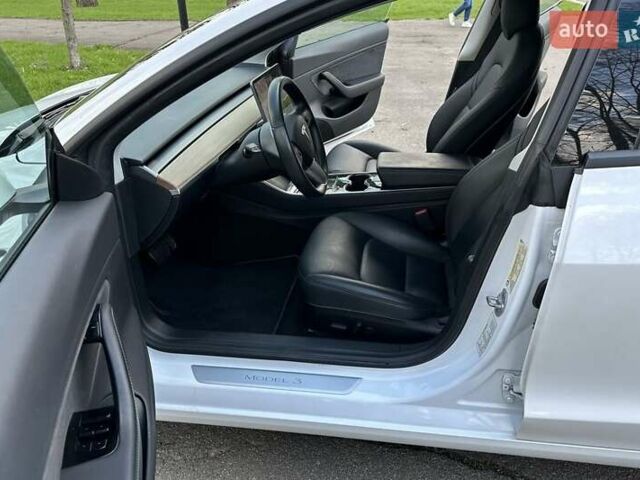 Тесла Модель 3, объемом двигателя 0 л и пробегом 47 тыс. км за 21500 $, фото 18 на Automoto.ua
