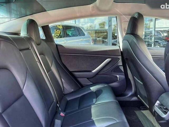 Тесла Модель 3, объемом двигателя 0 л и пробегом 101 тыс. км за 18800 $, фото 18 на Automoto.ua