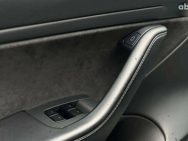 Тесла Модель 3, объемом двигателя 0 л и пробегом 95 тыс. км за 16800 $, фото 11 на Automoto.ua