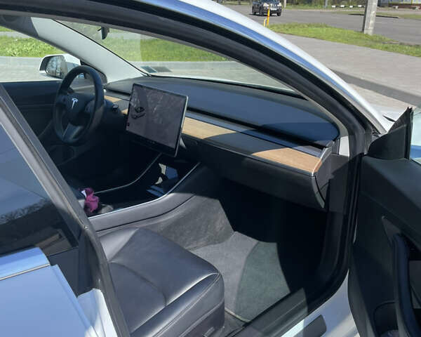 Тесла Модель 3, об'ємом двигуна 0 л та пробігом 40 тис. км за 22000 $, фото 4 на Automoto.ua