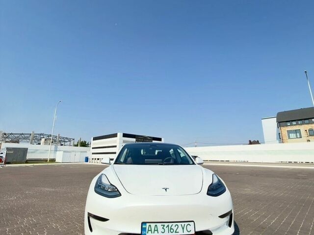 Тесла Модель 3, объемом двигателя 0 л и пробегом 115 тыс. км за 15900 $, фото 1 на Automoto.ua