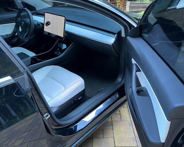Тесла Модель 3, объемом двигателя 0 л и пробегом 58 тыс. км за 20499 $, фото 14 на Automoto.ua