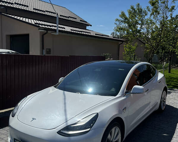 Тесла Модель 3, об'ємом двигуна 0 л та пробігом 91 тис. км за 17000 $, фото 1 на Automoto.ua