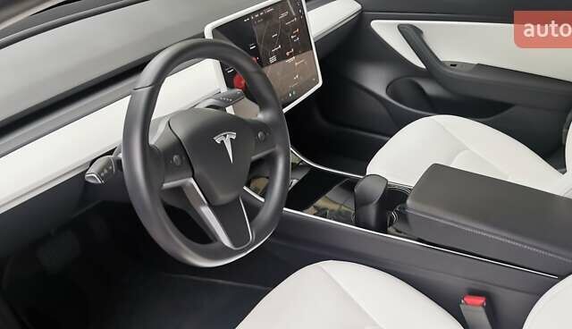 Тесла Модель 3, объемом двигателя 0 л и пробегом 31 тыс. км за 19400 $, фото 7 на Automoto.ua